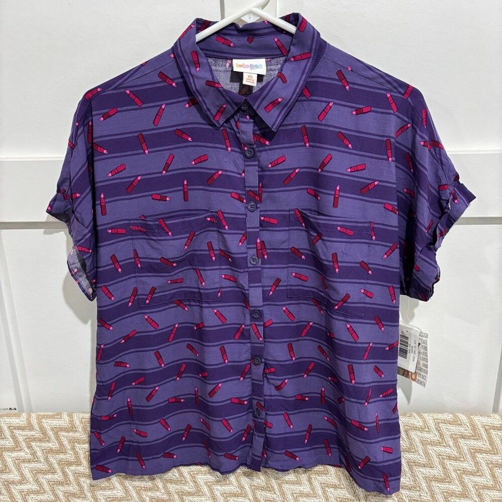 LulaRoe Women's Amy Lipstick Print Button Front Blouse Purple Size XS